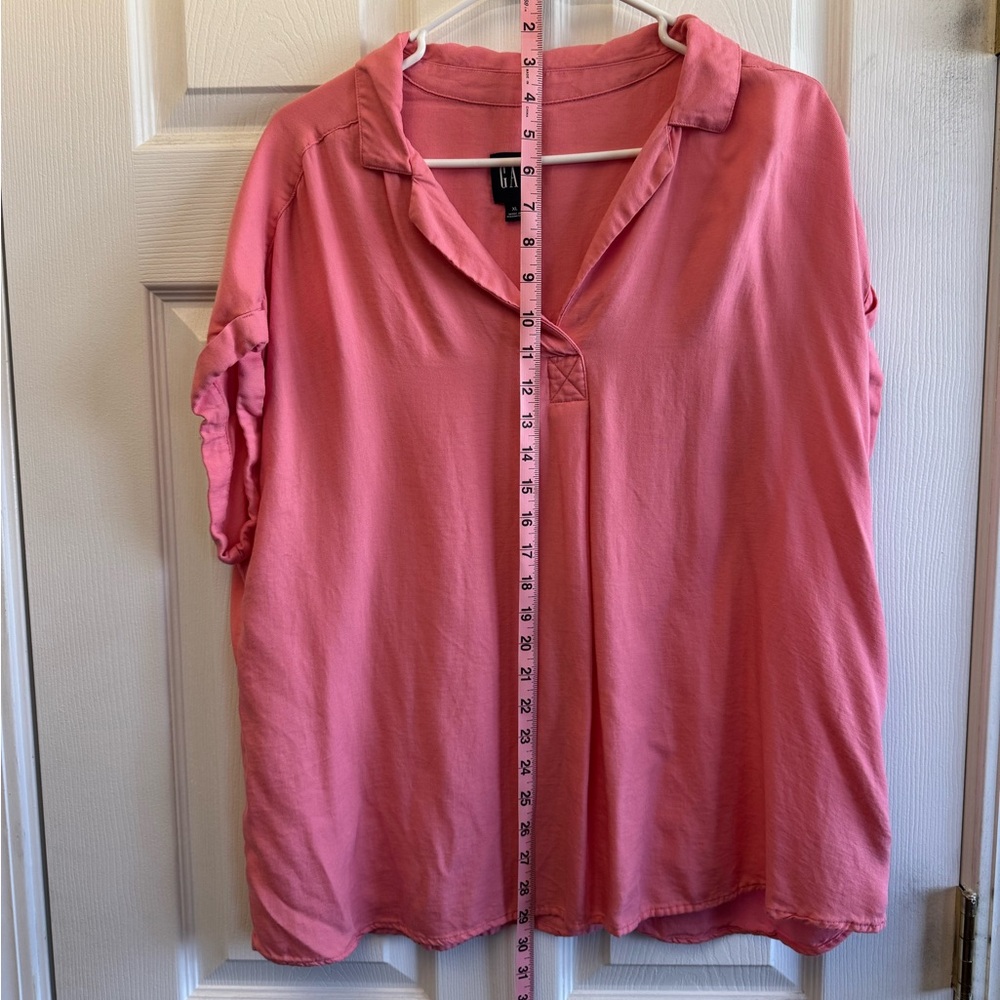 Women's Pink Top